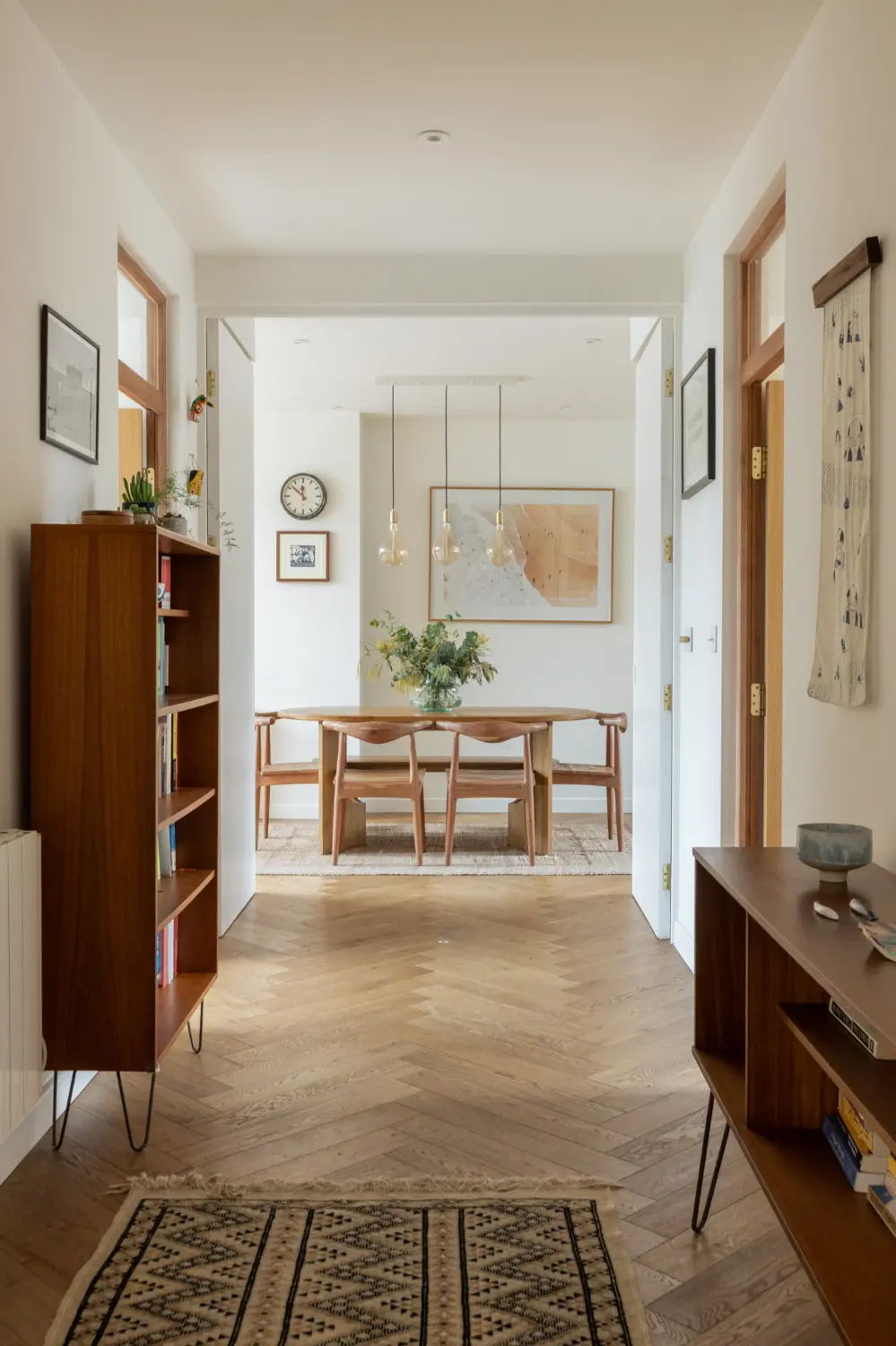 A Light-Filled Modernist Apartment in London 2 three-bedroom-family-apartment-former-1930s-hospital-london