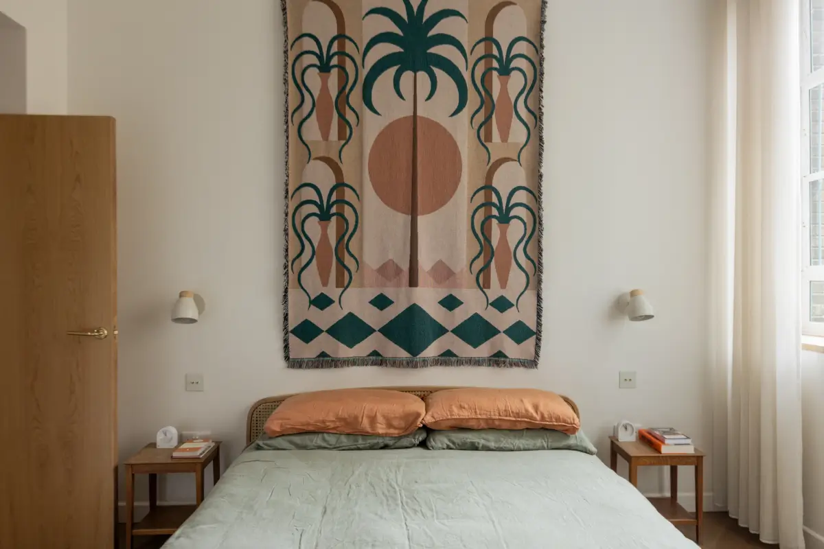 A Light-Filled Modernist Apartment in London 15 three-bedroom-family-apartment-former-1930s-hospital-london