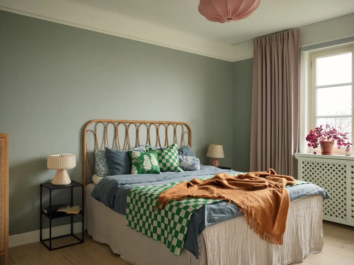 Soft Colors and Magnificent Views in a Stockholm Apartment 21 two-bedroom-stockholm-apartment-spectacular-sea-city-views-nordroom