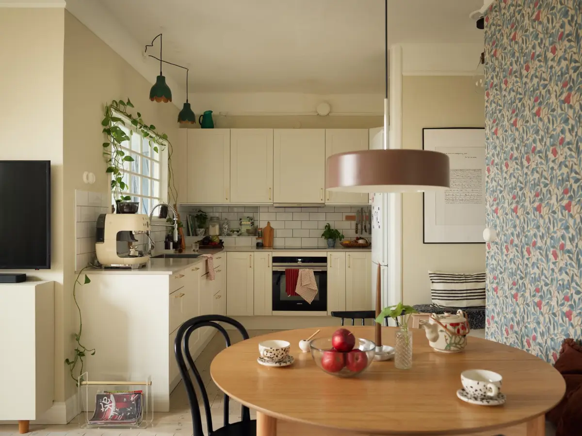 two-bedroom-stockholm-apartment-spectacular-sea-city-views-nordroom