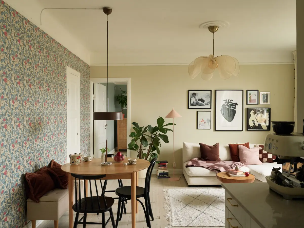 Soft Colors and Magnificent Views in a Stockholm Apartment 15 two-bedroom-stockholm-apartment-spectacular-sea-city-views-nordroom