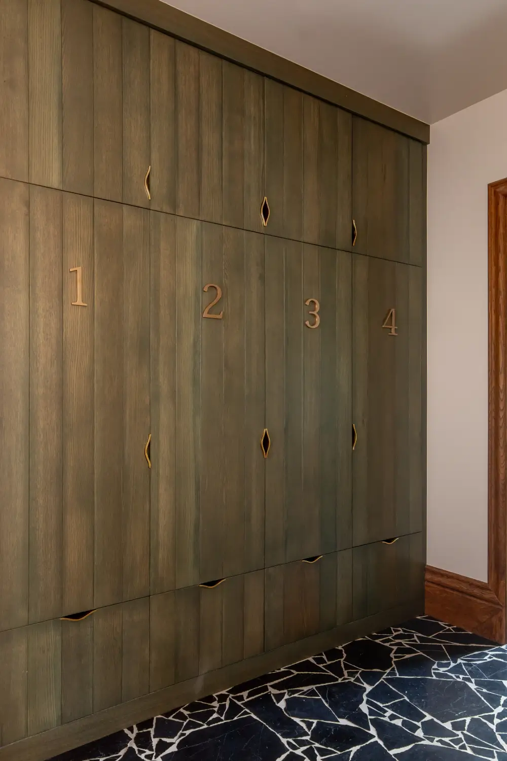 An Officine Gullo Kitchen in Crumblr Cookies Co-Founder's Grand Utah Home 32 utah-home-Crumbl-co-founder-Sawyer-Hemsle