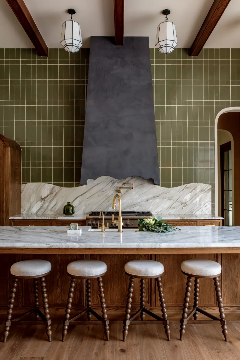 An Officine Gullo Kitchen in Crumblr Cookies Co-Founder's Grand Utah Home 41 utah-home-Crumbl-co-founder-Sawyer-Hemsle