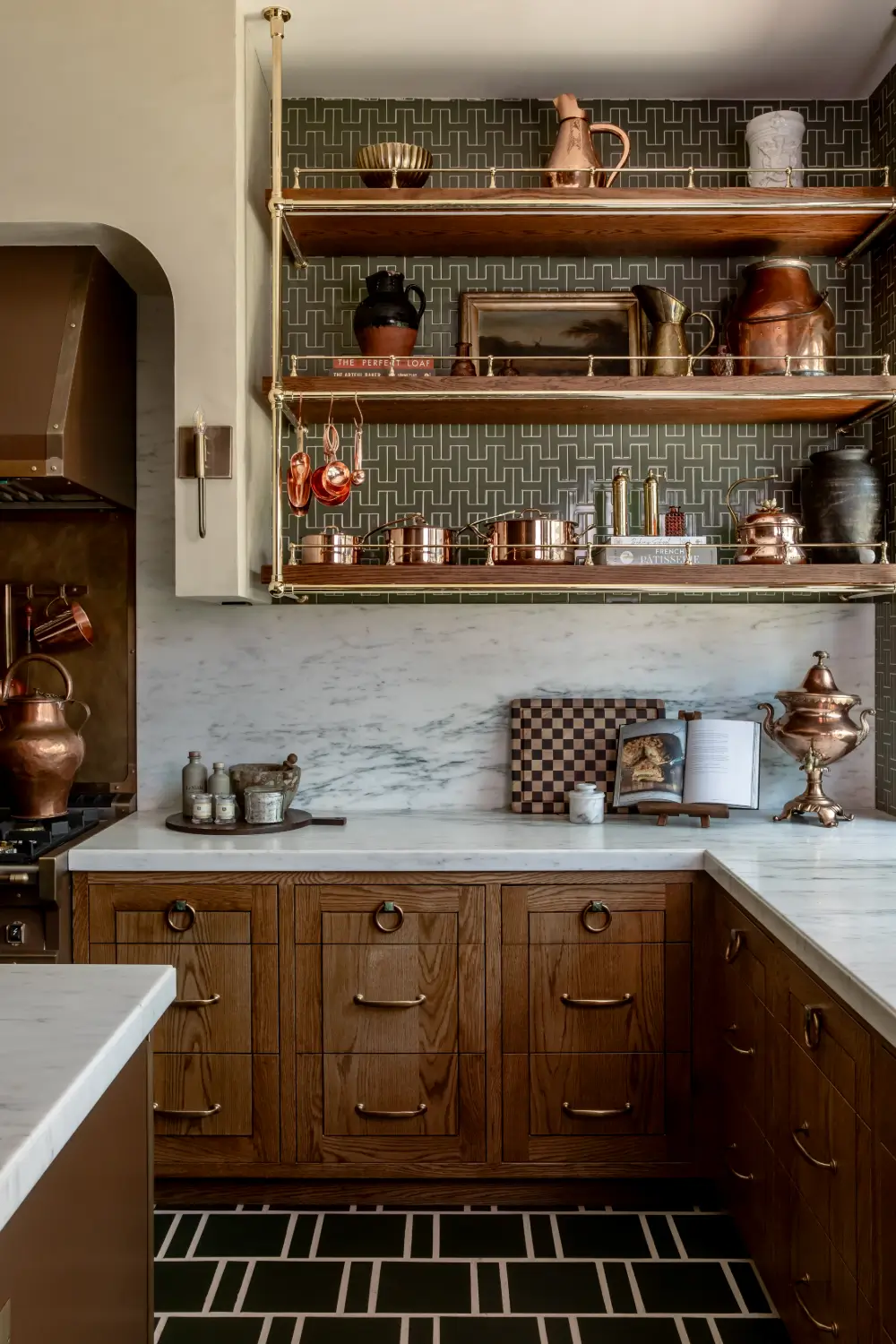 An Officine Gullo Kitchen in Crumblr Cookies Co-Founder's Grand Utah Home 17 utah-home-Crumbl-co-founder-Sawyer-Hemsle