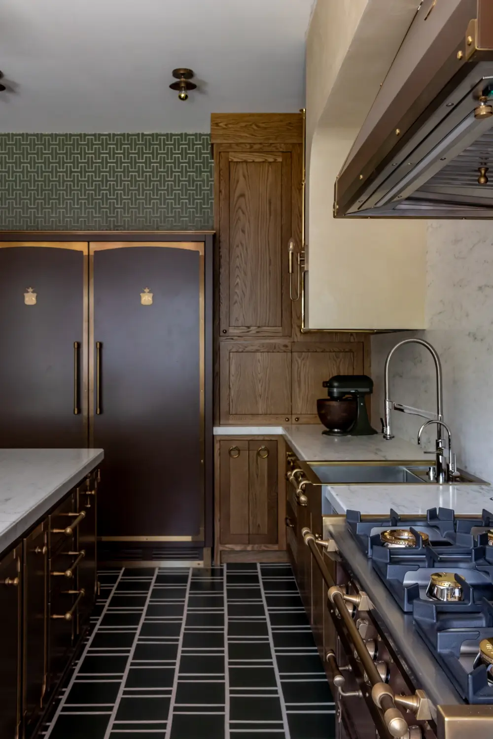 An Officine Gullo Kitchen in Crumblr Cookies Co-Founder's Grand Utah Home 21 utah-home-Crumbl-co-founder-Sawyer-Hemsle