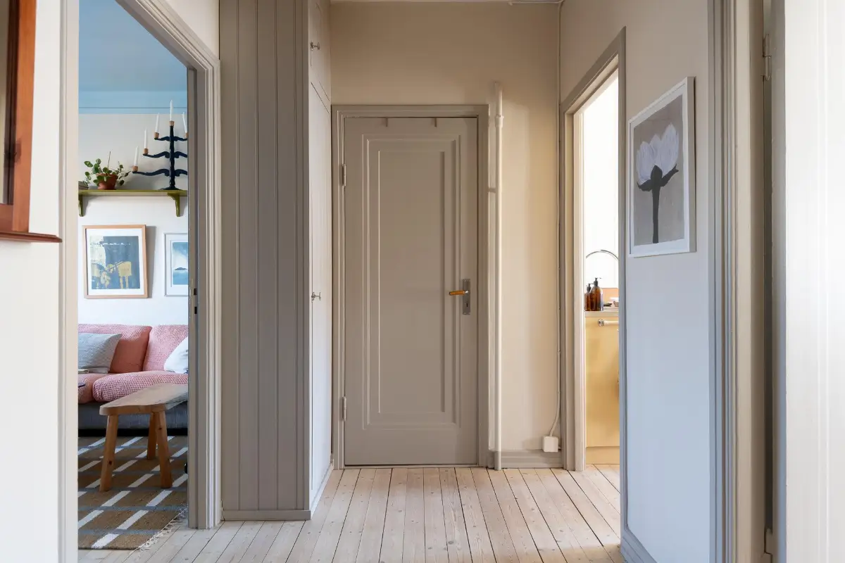 Preserved Details and a Warm Yellow Kitchen in a 1920s Apartment 28 yellow-kitchen-light-blue-living-room-ceiling-swedish-apartment