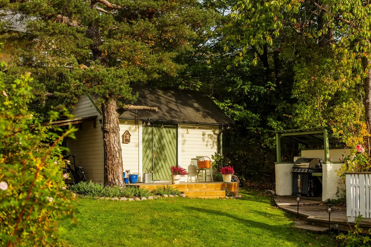 A 1920s Swedish House with a Classic Renovated Bathroom and a Lush Garden 35 1920s-house-renovated-bathroom-pretty-garden-stockholm-nordroom