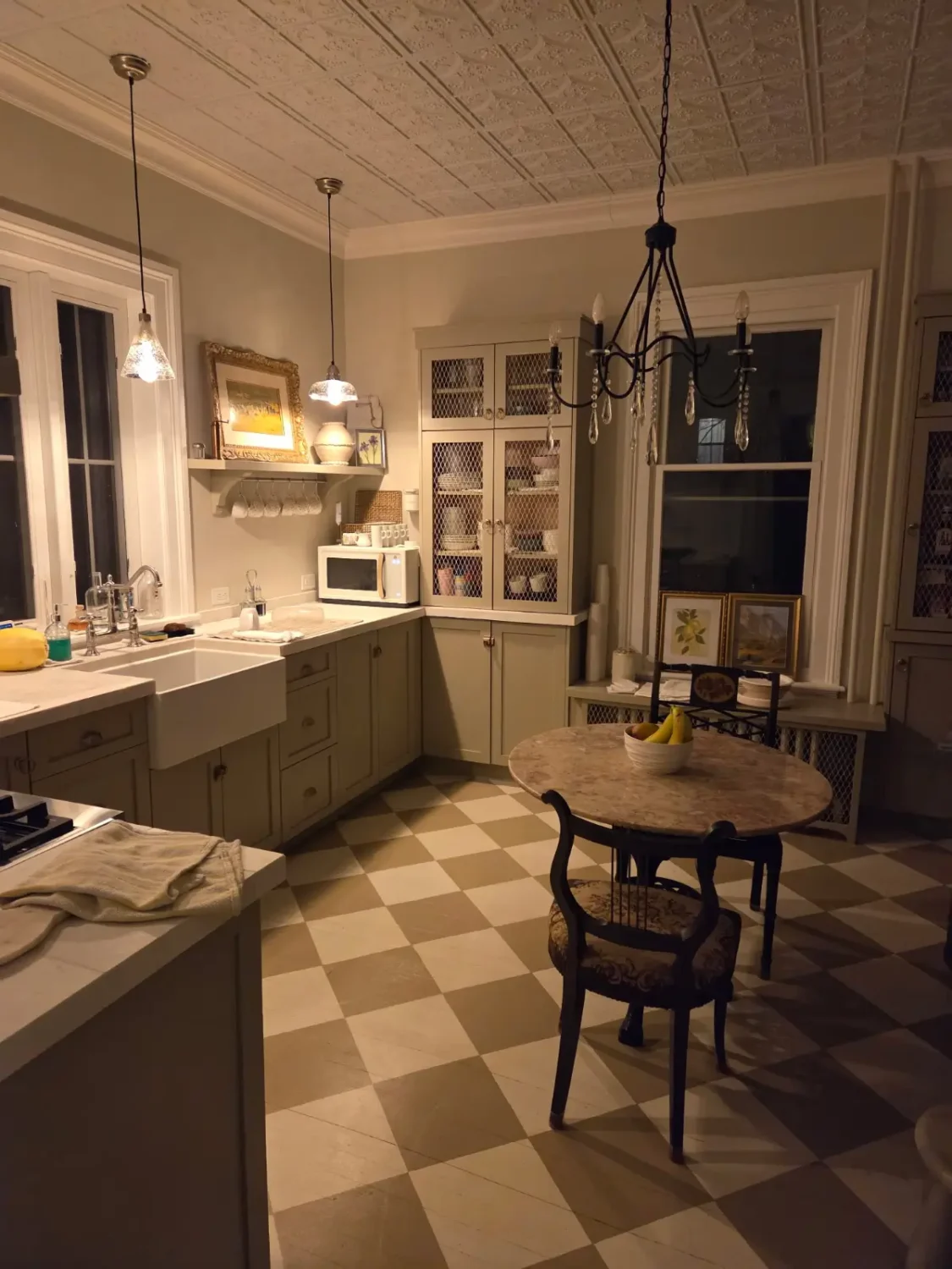 A Thoughtfully Renovated 1884 Victorian Home in Nyack 11 19th-century-renovated-victorian-house-new-york-state-nordroom