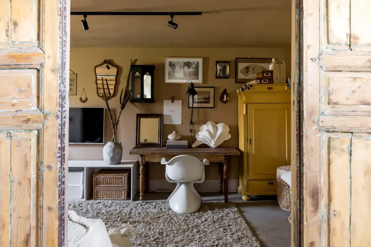 concrete-floors-natural-materials-south-sweden-home