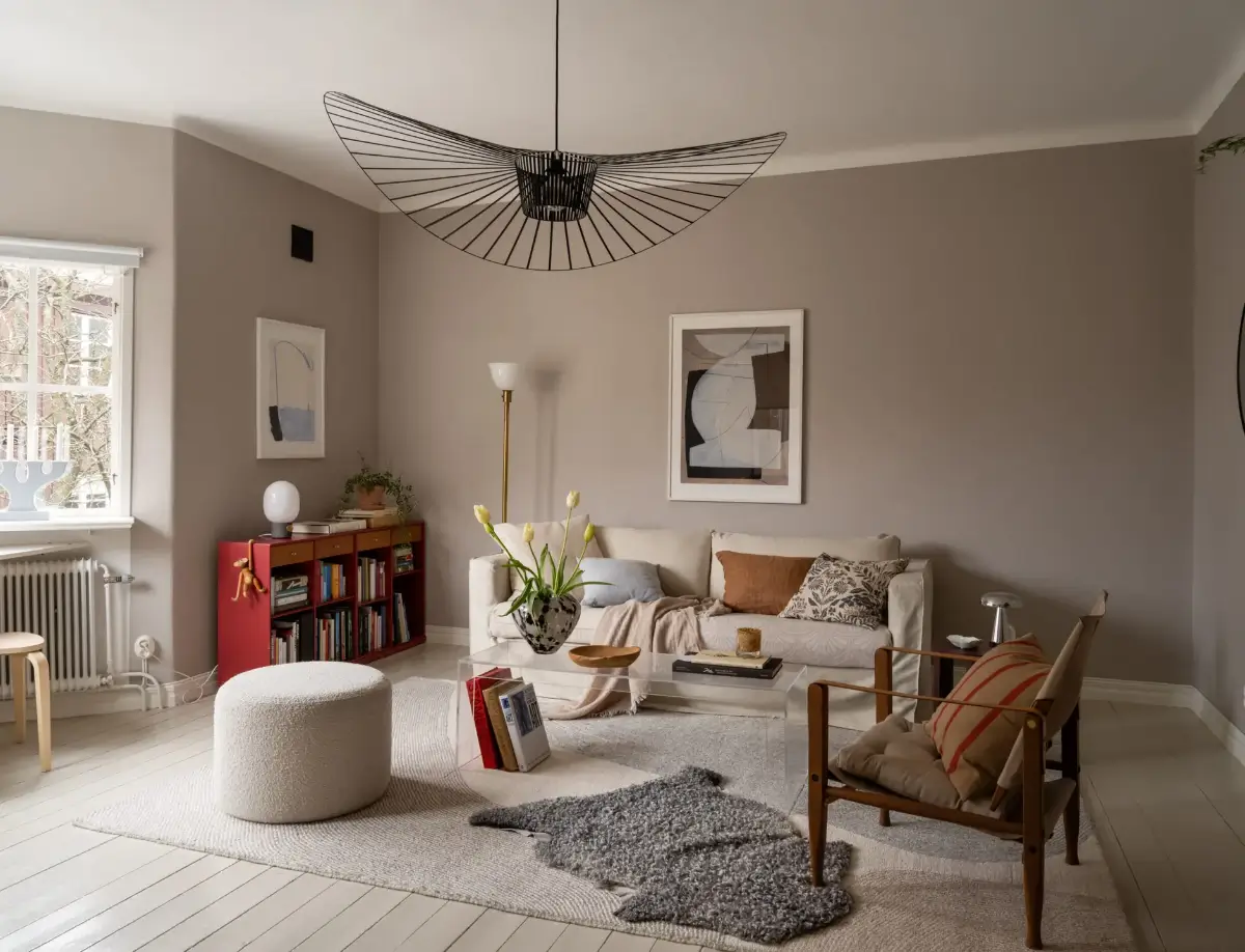 A Period-Style Kitchen is the Heart of the Home in this Swedish Apartment 4 cozy-kitchen-1910s-apartment-sweden-nordroom