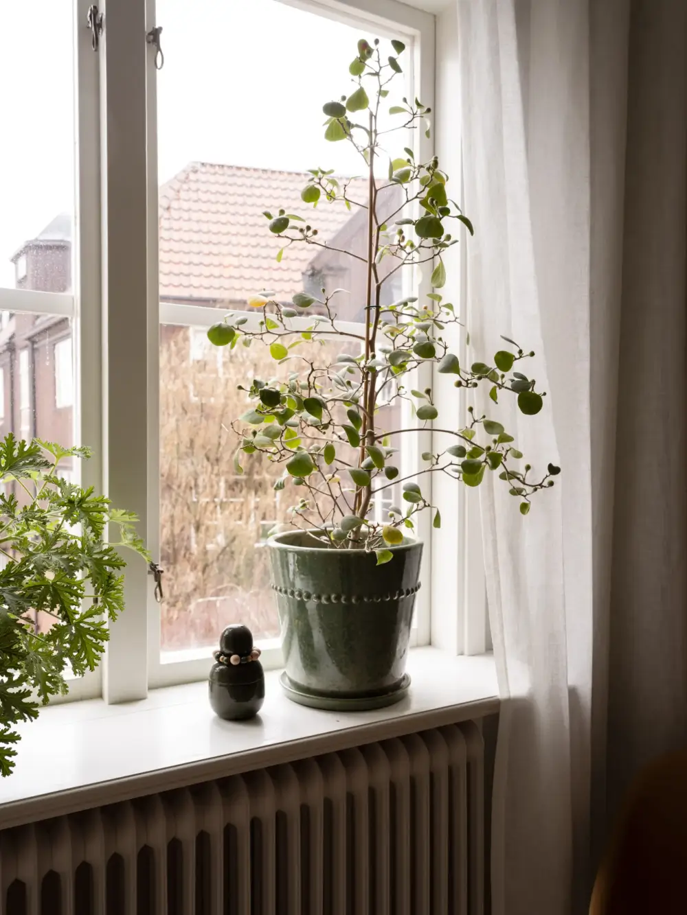 A Period-Style Kitchen is the Heart of the Home in this Swedish Apartment 21 cozy-kitchen-1910s-apartment-sweden-nordroom