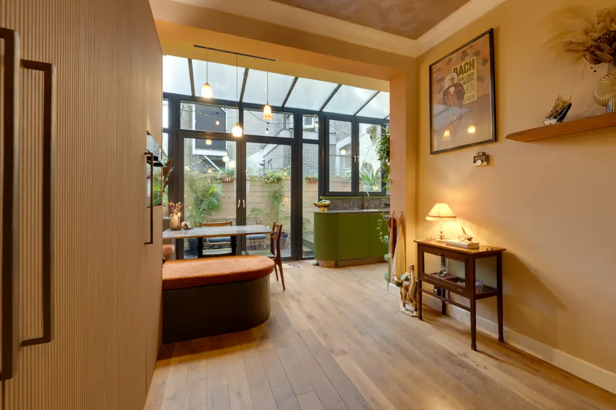 Warm Colors and a Small Garden in a Well-Planned Amsterdam Apartment 8 cozy-well-planned-amsterdam-apartment-small-garden