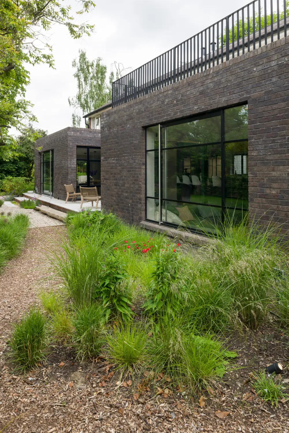A Bespoke Oak and Concrete Kitchen by Inglish Hall Transforms a Mid-Century Home 13 dulwich-kitchen-inglis-hall-nordroom
