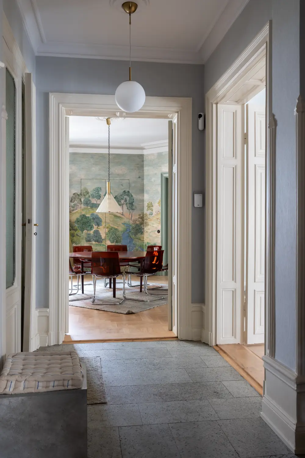 Pastel Tones and Wallpapers in a Grand Turn-of-the-Century Stockholm Apartment 20 grand-turn-of-the-century-apartment-stockholm
