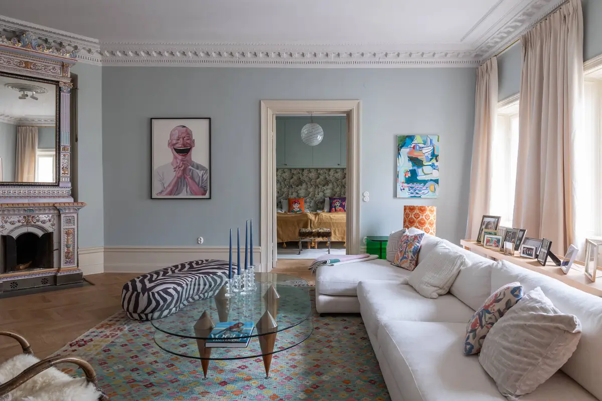 Pastel Tones and Wallpapers in a Grand Turn-of-the-Century Stockholm Apartment 3 grand-turn-of-the-century-apartment-stockholm