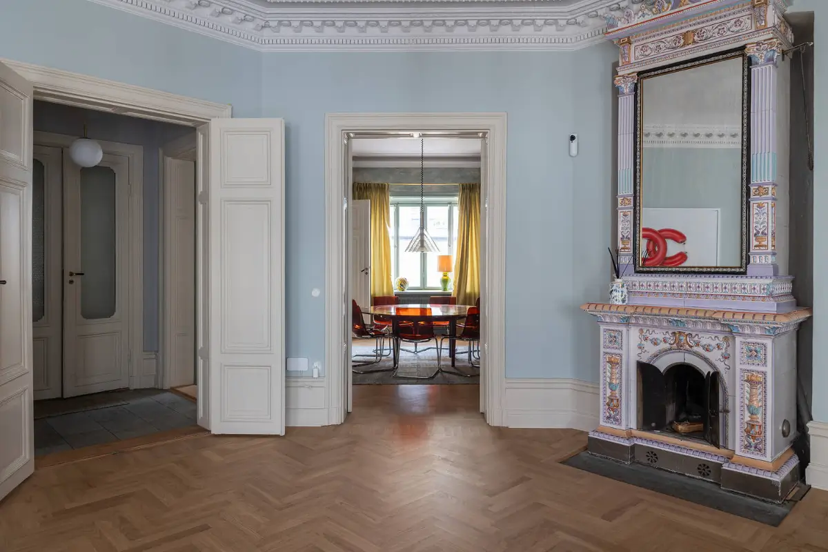 Pastel Tones and Wallpapers in a Grand Turn-of-the-Century Stockholm Apartment 6 grand-turn-of-the-century-apartment-stockholm
