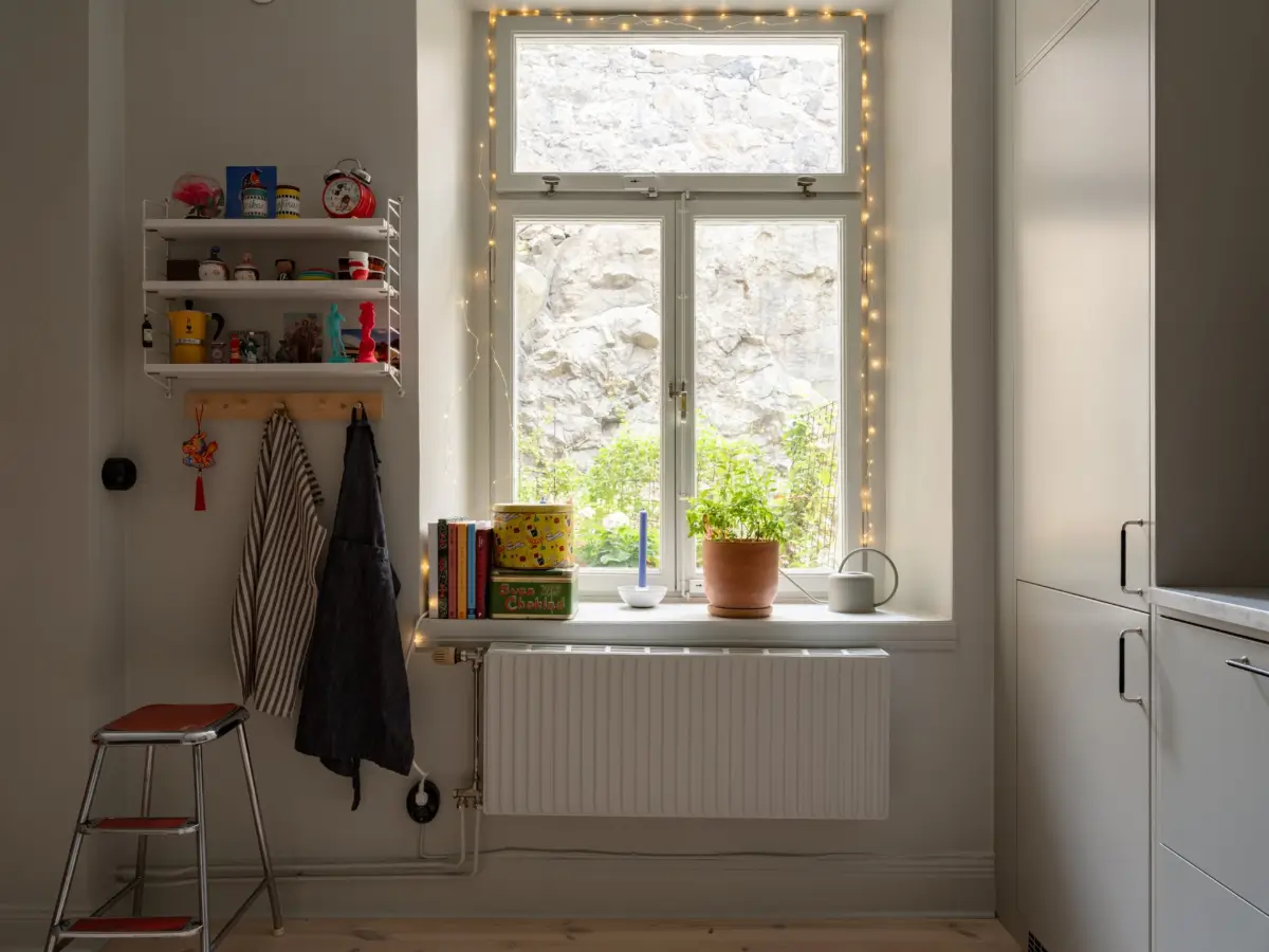 Built-in Storage and Period Features in a Ground Floor Stockholm Apartment 11 late-19th-century-ground-floor-scandinavian-apartment-nordroom