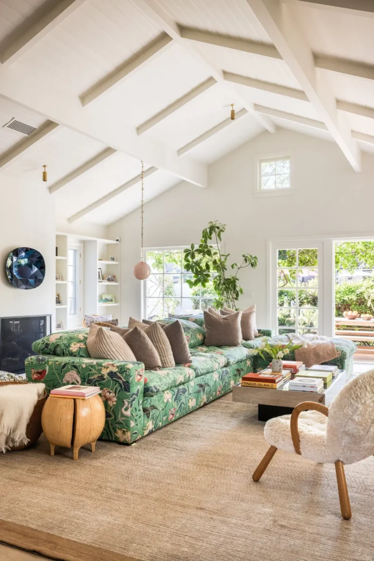 light-filled-house-venice-canals-los-angeles