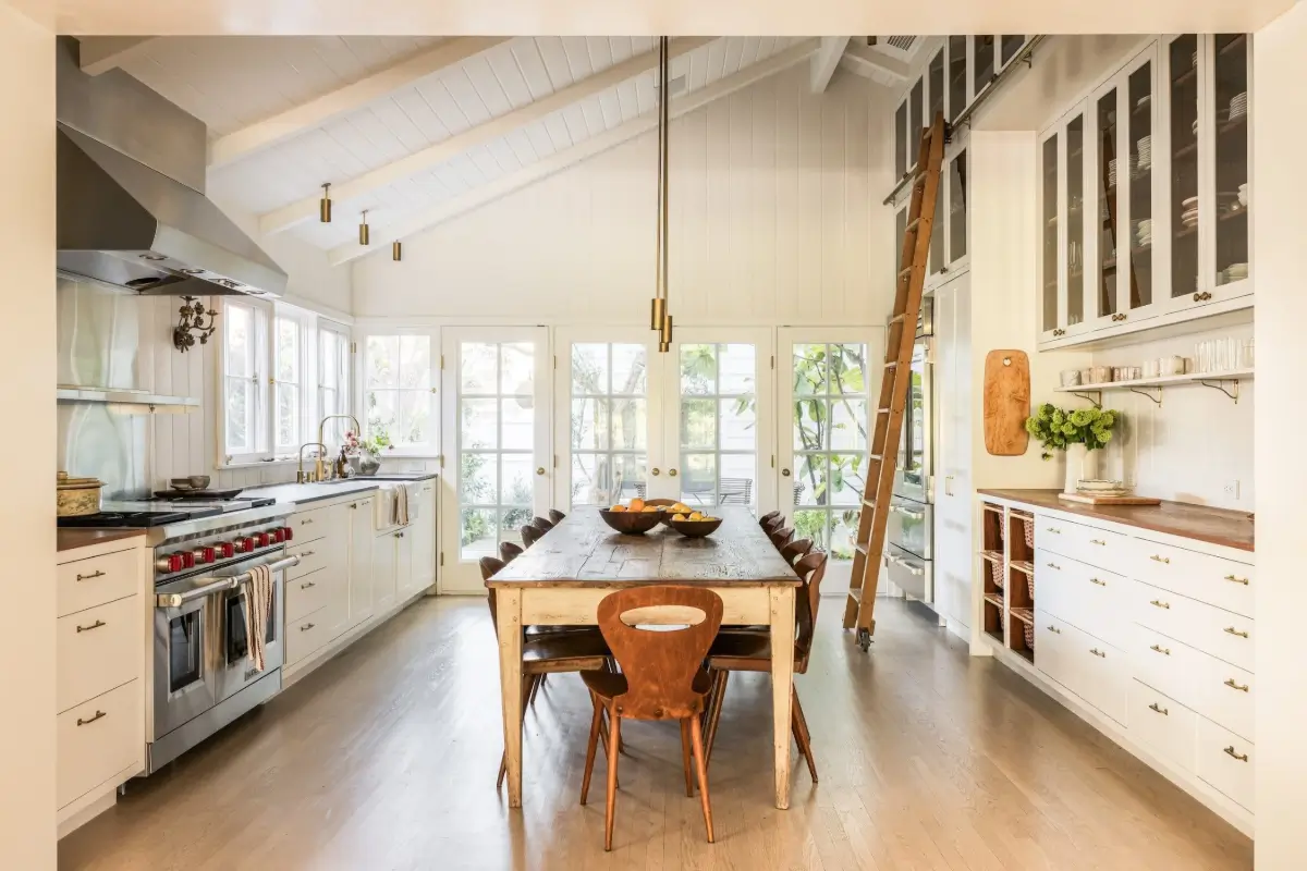 light-filled-house-venice-canals-los-angeles