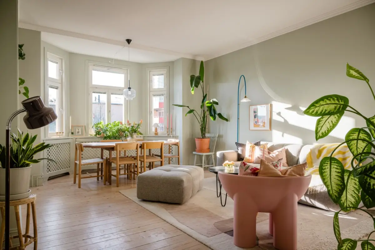 Pink and Green Rooms in a Bright Early 20th-Century Apartment 1 light-filled-swedish-apartment-pink-bedroom-nordroom
