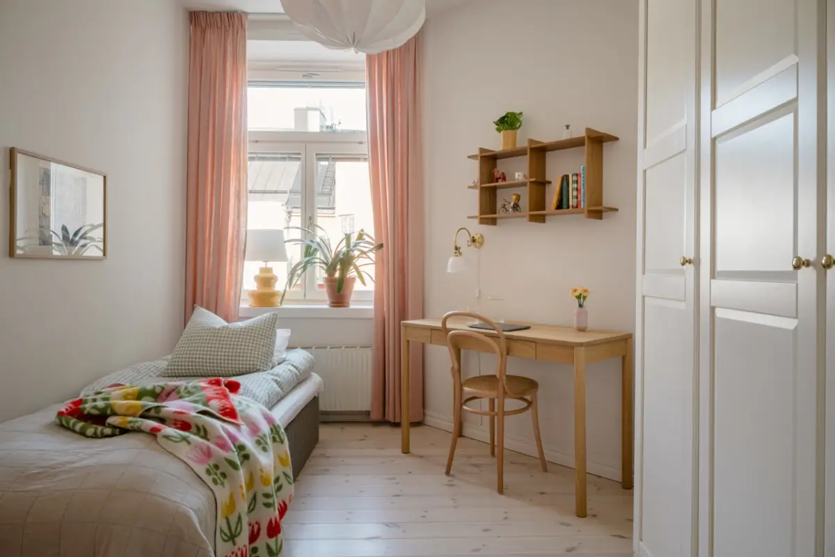 Pink and Green Rooms in a Bright Early 20th-Century Apartment 31 light-filled-swedish-apartment-pink-bedroom-nordroom