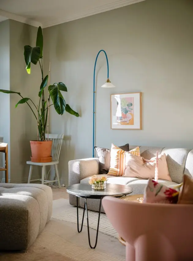 Pink and Green Rooms in a Bright Early 20th-Century Apartment 10 light-filled-swedish-apartment-pink-bedroom-nordroom