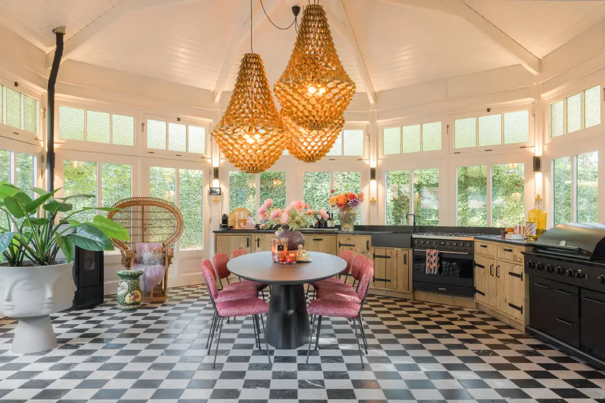 Luxurious Interiors and Natural Materials in A Historic City Villa 21 natural-materials-world-influences-luxurious-home-netherlands