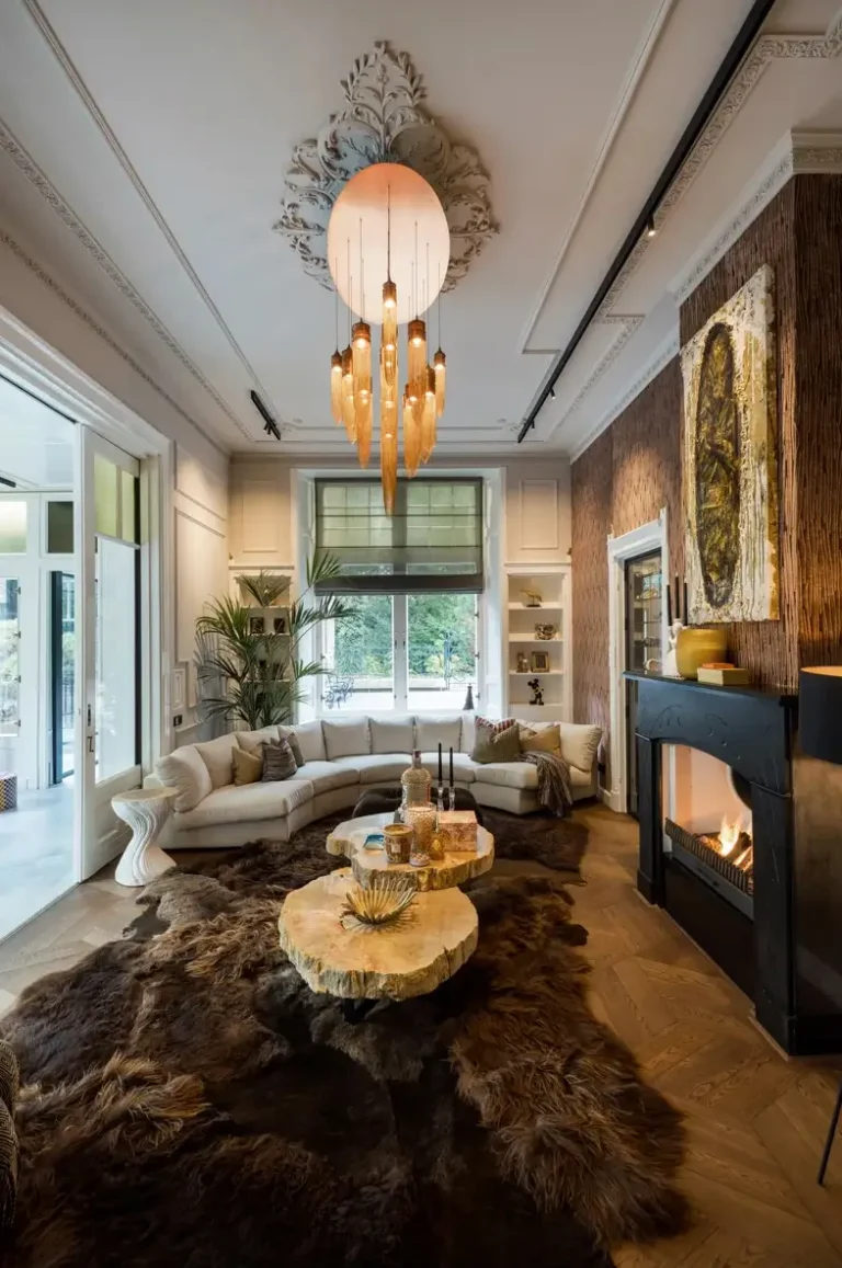 natural-materials-world-influences-luxurious-home-netherlands