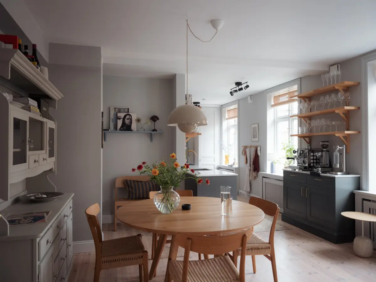 renovated-19th-century-duplex-apartment-sweden-nordroom