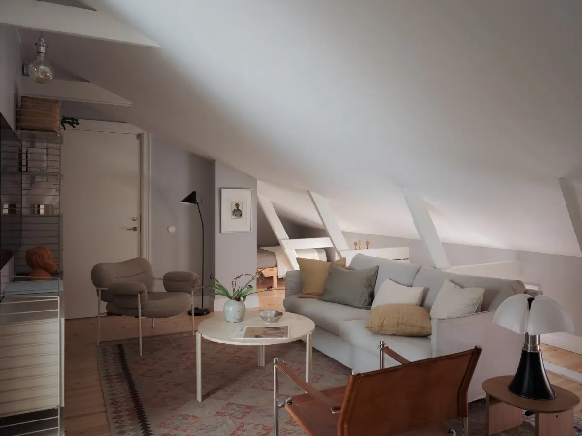 A Serene Duplex Apartment Pairs Period Elements with Modern Comforts 30 renovated-19th-century-duplex-apartment-sweden-nordroom