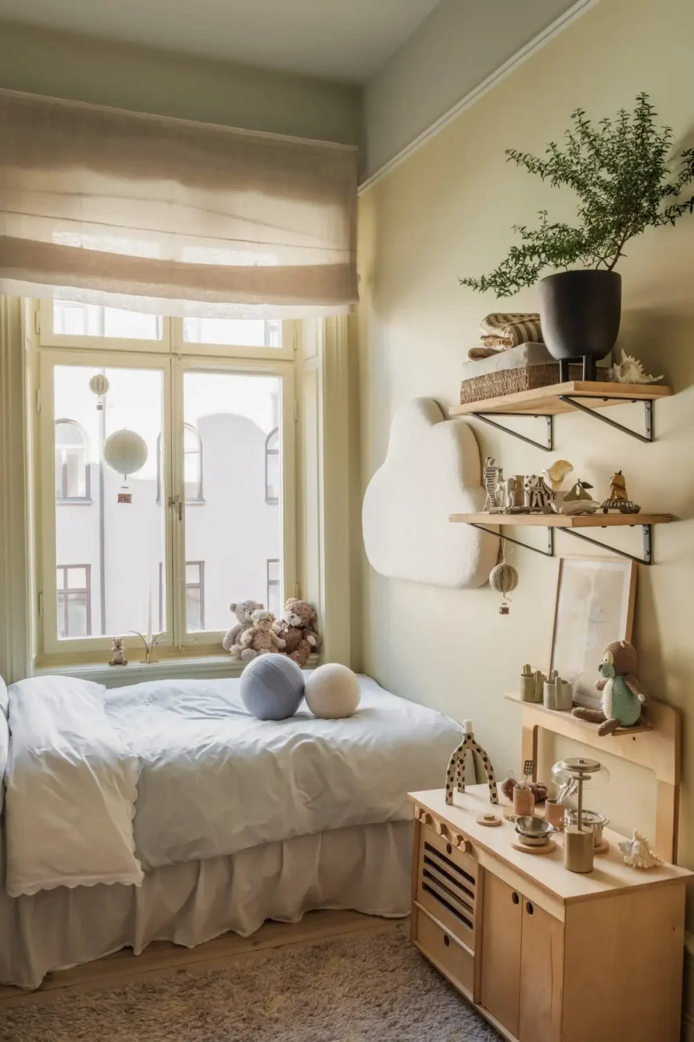 Turn-of-the-Century Charm and Design Classics in a Stockholm Apartment 18 renovated-turn-of-the-century-apartment-stockholm-nordroom