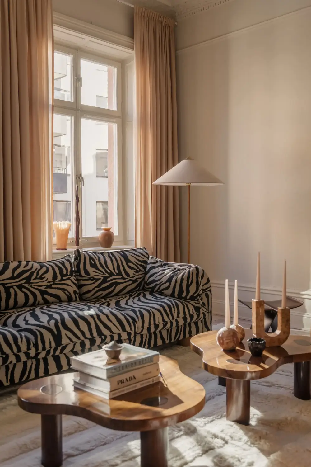 Turn-of-the-Century Charm and Design Classics in a Stockholm Apartment 2 renovated-turn-of-the-century-apartment-stockholm-nordroom