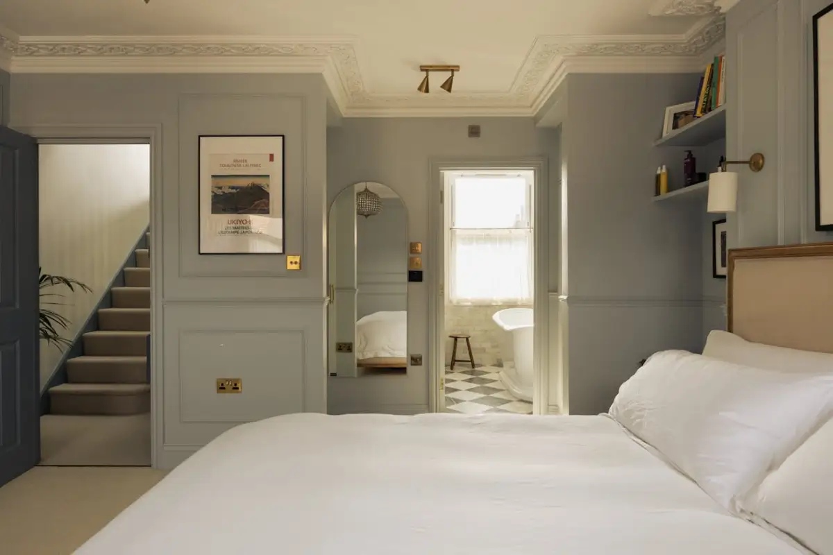 Blue Bespoke Joinery and a Light Pink Kitchen in a Reimagined Victorian Home 28 renovated-victorian-house-light-pink-kitchen-loft-extension-nordroom