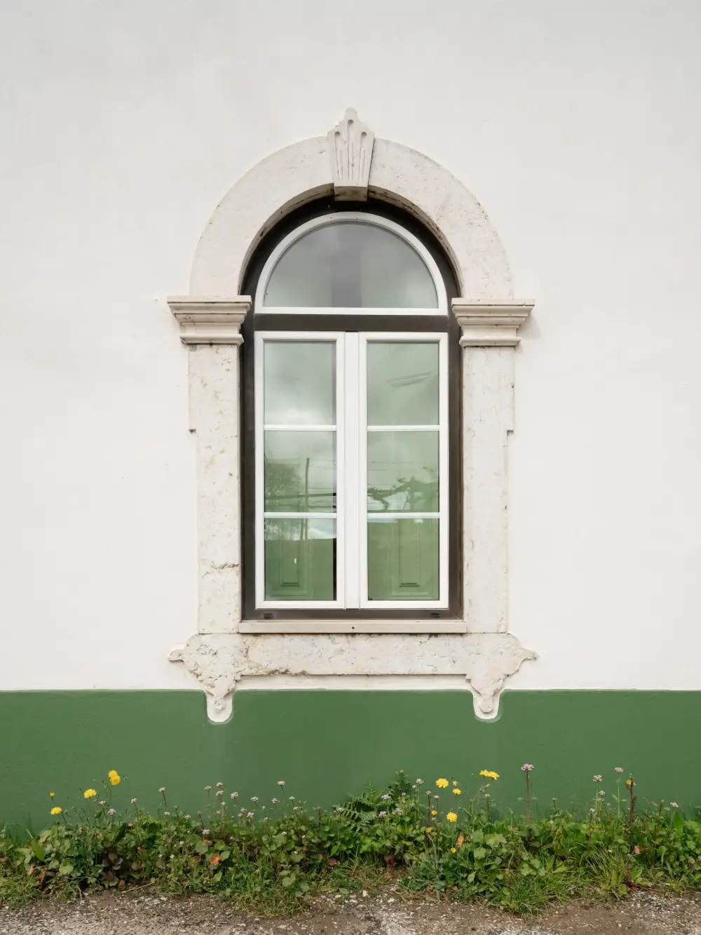 A Restored 19th-Century House in Portugal with Apple Green Color Accents 23 restored-19th-century-house-portugal-nordroom