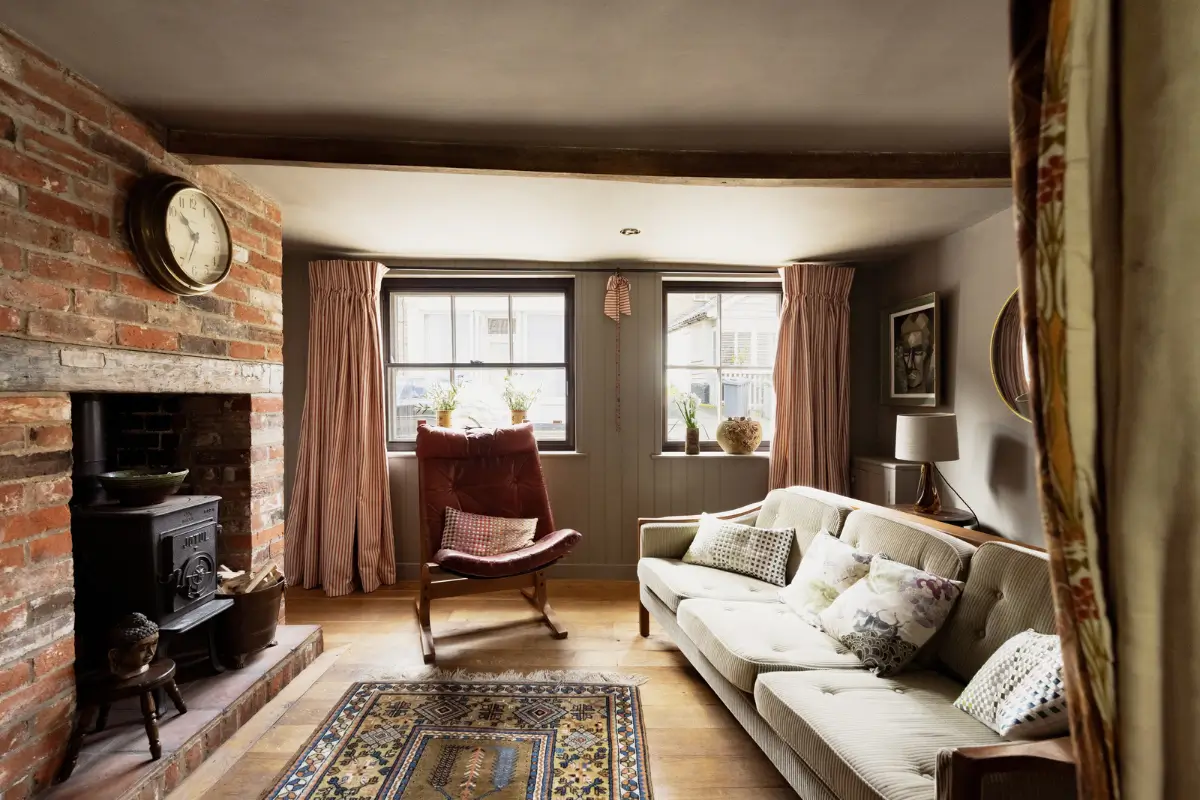 A 19th-Century Old Bank House is a Cozy and Rustic Family Home 1 restored-former-bank-house-england