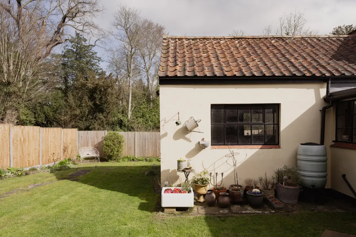 A 19th-Century Old Bank House is a Cozy and Rustic Family Home 25 restored-former-bank-house-england