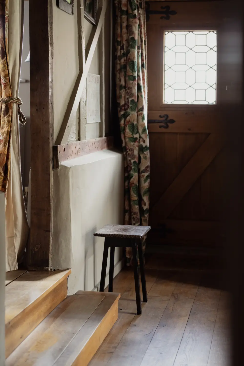 A 19th-Century Old Bank House is a Cozy and Rustic Family Home 6 restored-former-bank-house-england