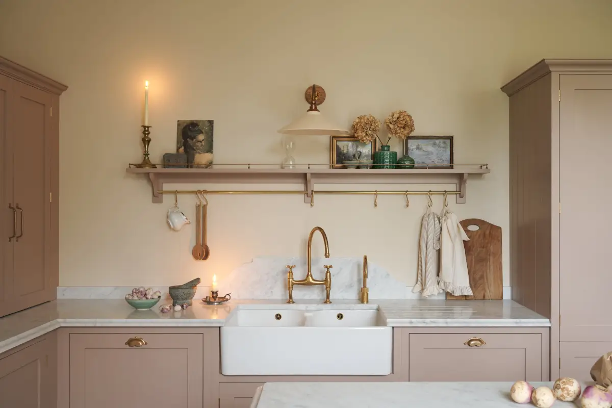 A Romantic Pink deVOL Kitchen in an Edwardian Villa 8 romantic-light-pink-devol-shaker-kitchen-nordroom