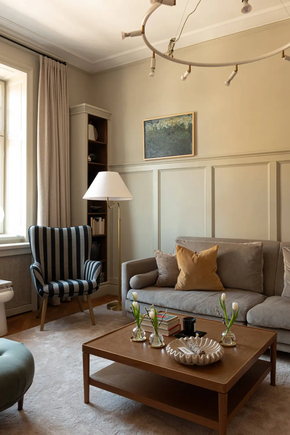 A Spacious Kitchen and Dining Area in a Serene Stockholm Apartment 3 serene-renovated-apartment-large-kitchen-nordroom