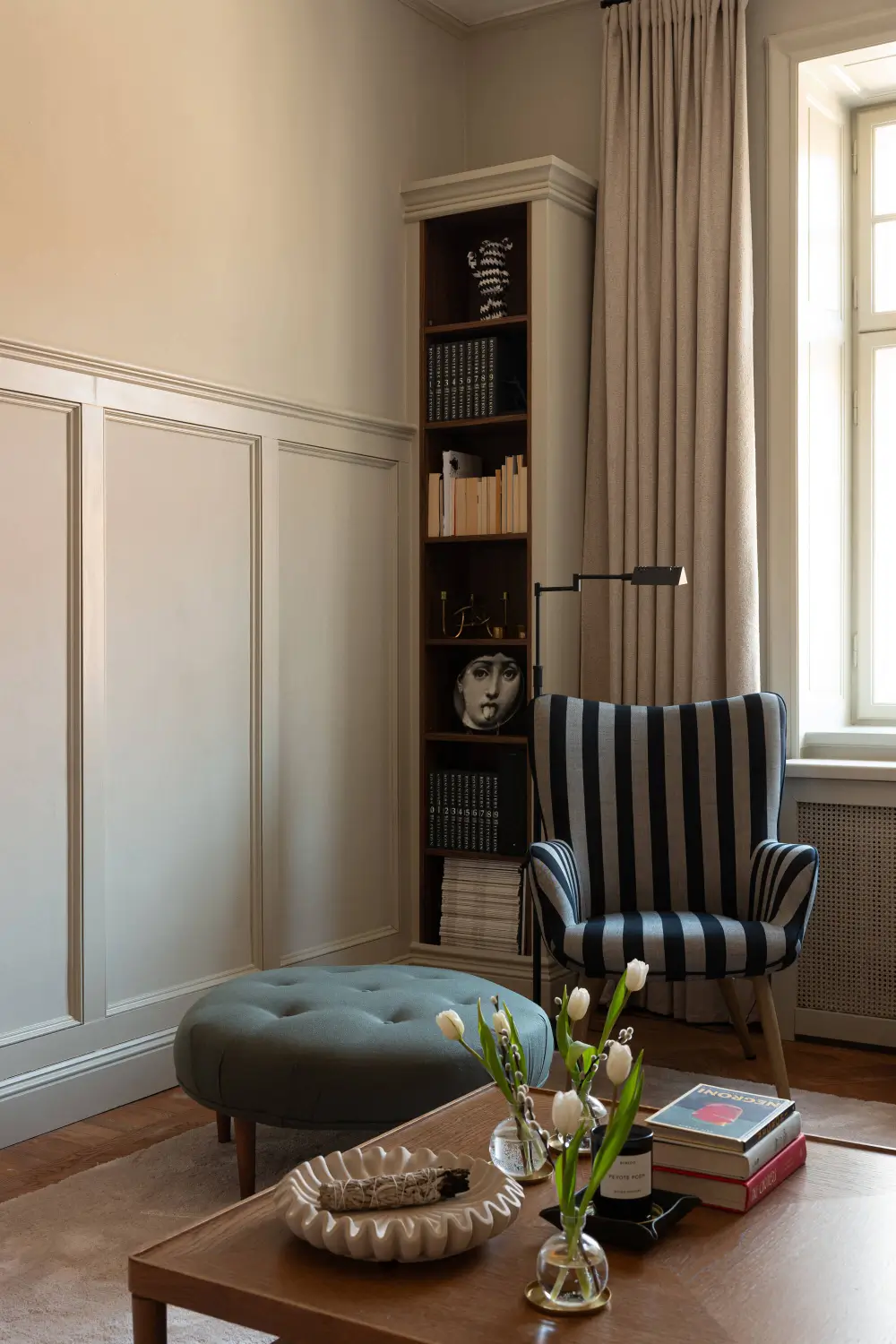 A Spacious Kitchen and Dining Area in a Serene Stockholm Apartment 5 serene-renovated-apartment-large-kitchen-nordroom