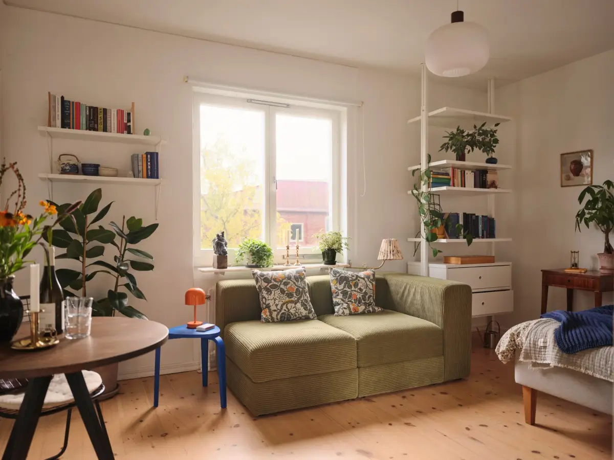 Studio Apartment Layout Ideas: Living Small is Looking Good 30 studio-apartment-layout-sofa-center-nordroom