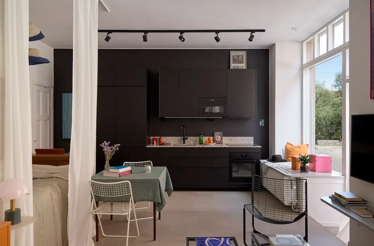 Studio Apartment Layout Ideas: Living Small is Looking Good 32 studio-layout-bed-niche-created-with-curtains-nordroom