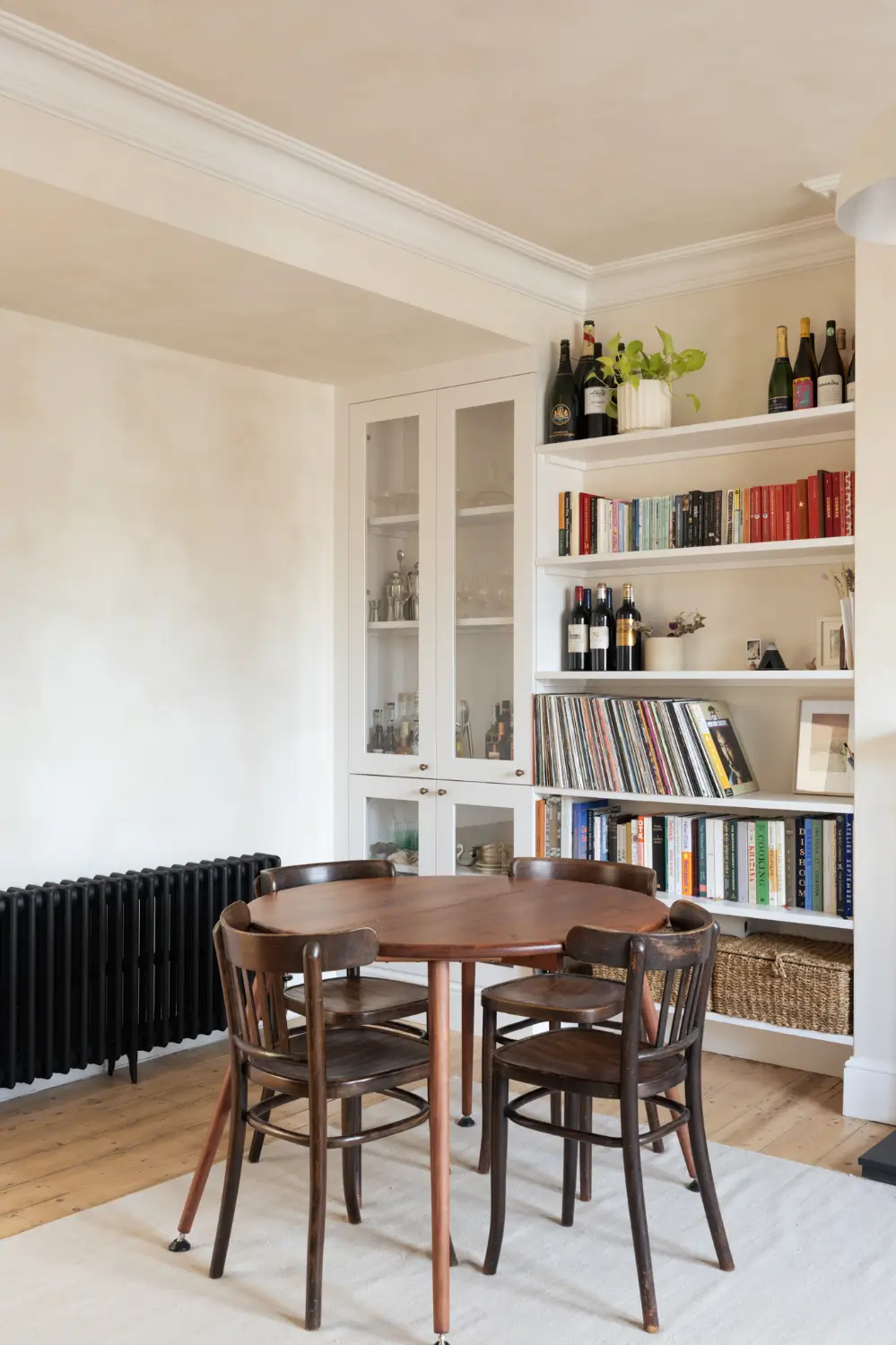 A Two-Bedroom Victorian Apartment with a Yellow Kitchen and a Roof Terrace 6 two-bedroom-victorian-apartment-yellow-kitchen-roof-terrace-nordroom