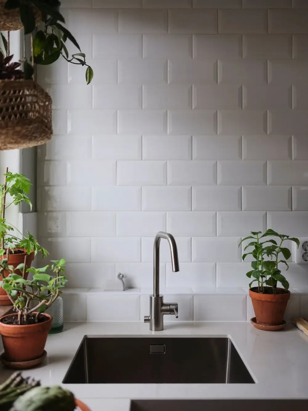 Green Tones, Plants, and Midcentury Design in a 1940s Apartment 11 1940-apartment-spacious-kitchen-nordroom