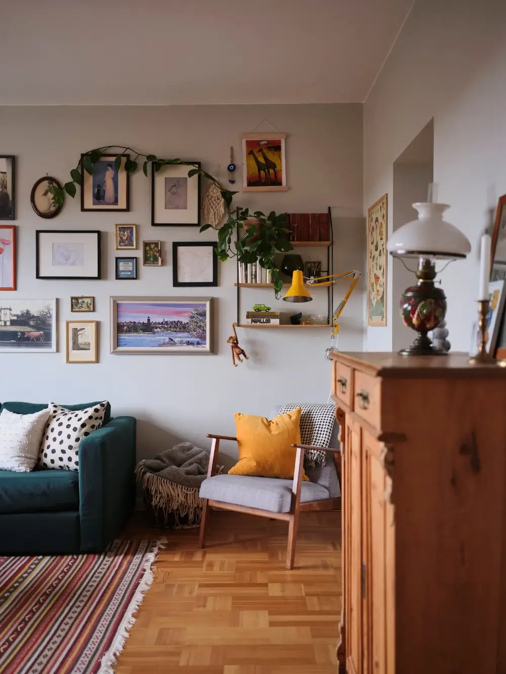 Green Tones, Plants, and Midcentury Design in a 1940s Apartment 3 1940-apartment-spacious-kitchen-nordroom