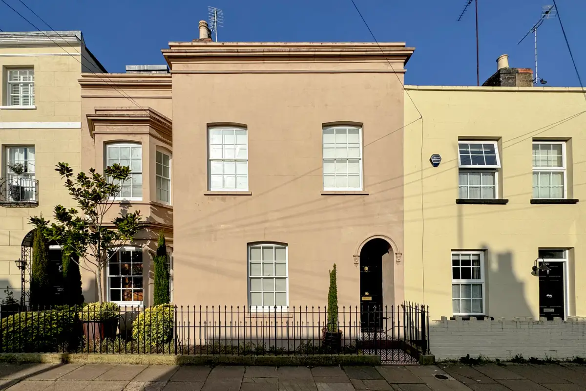 An 1830s Cheltenham Townhouse with a Crittall Glazed Extension 35 19th-century-english-house-crittall-glazed-extension