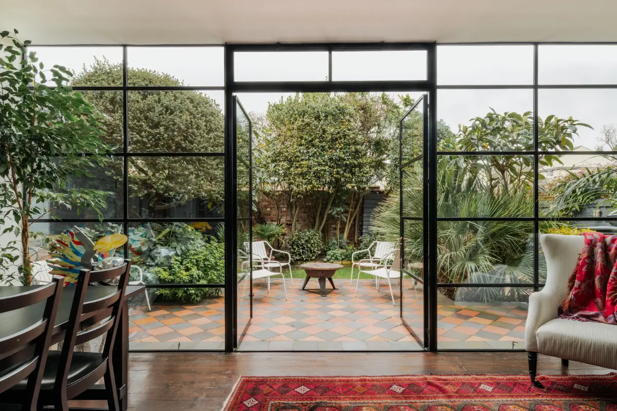 An 1830s Cheltenham Townhouse with a Crittall Glazed Extension 9 19th-century-english-house-crittall-glazed-extension