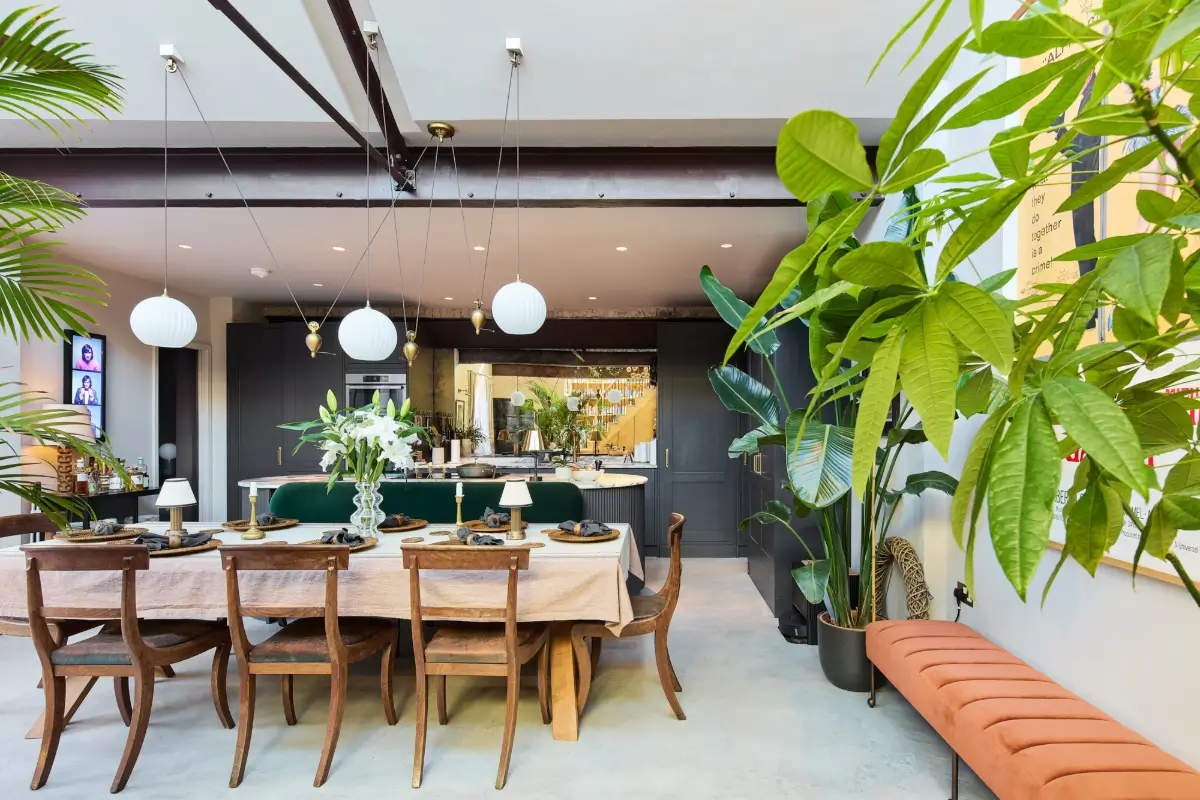 Volume and Light in a Converted 1920s Industrial Building in West London 7 architect-designed-converted-art-deco-industrial-building-london
