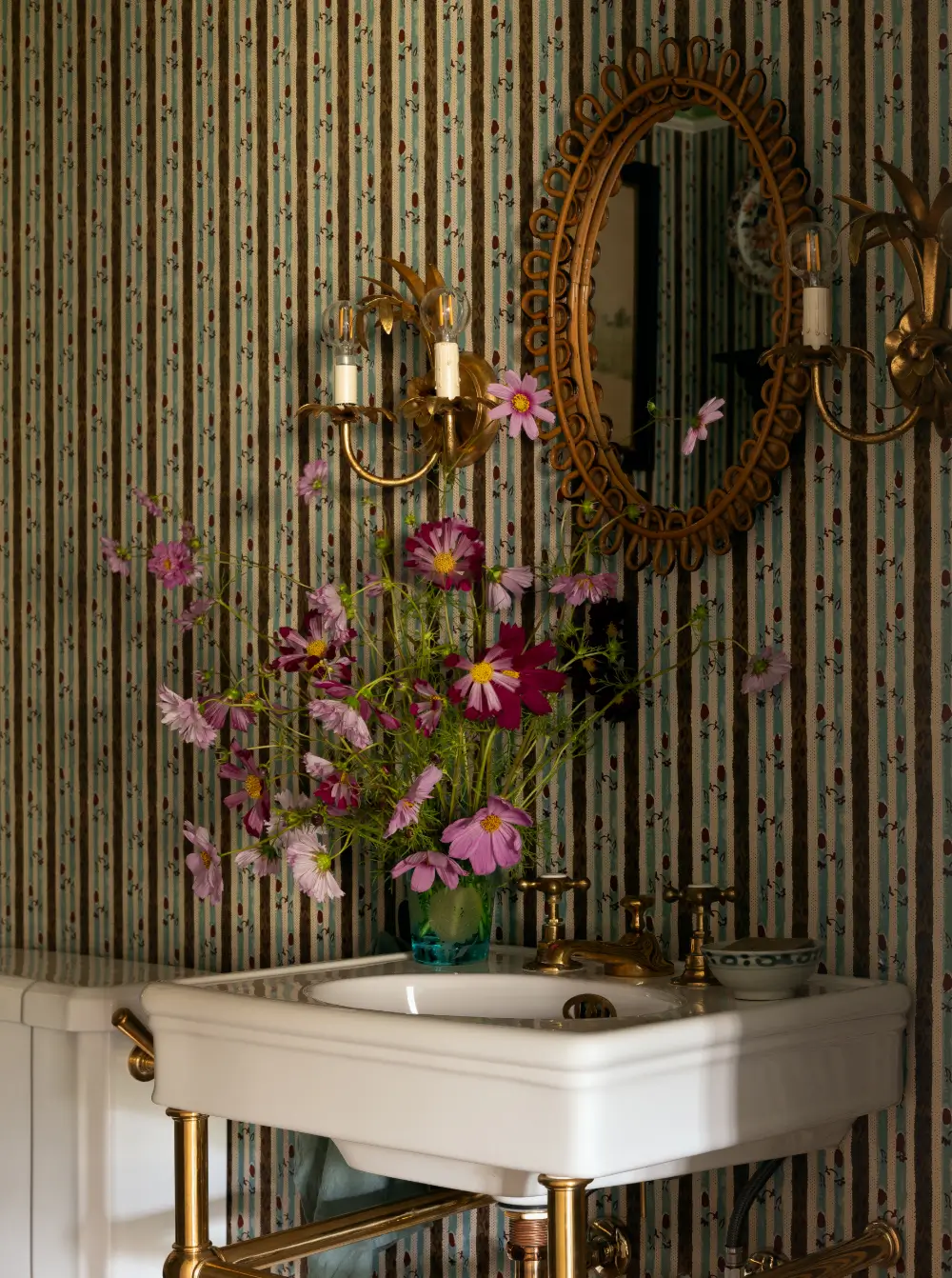 50 Bathroom Wallpaper Ideas Adding Color, Style, and Expression 28 bathroom-small-patterned-striped-wallpaper