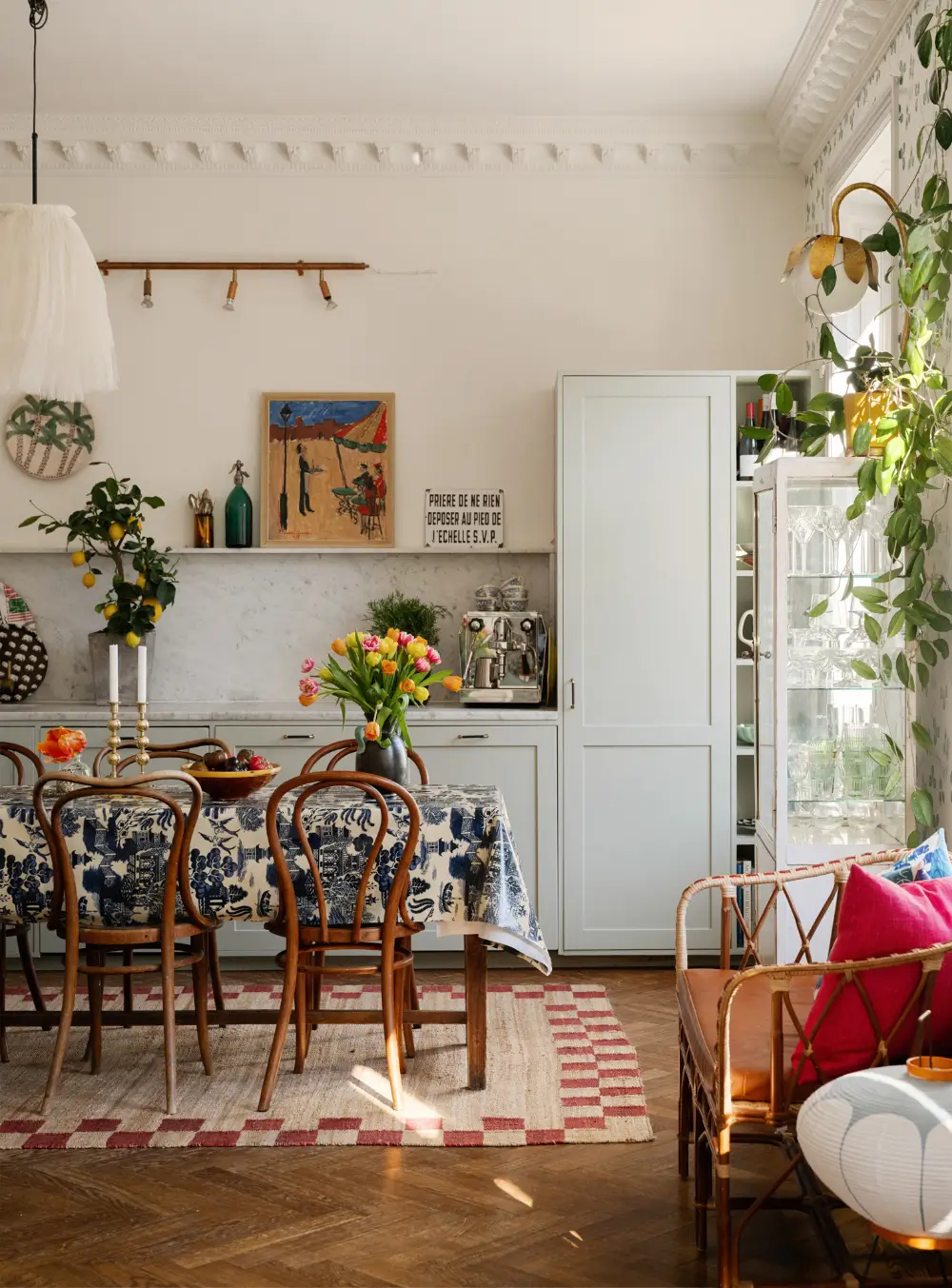 botanical-wallpaper-stockholm-apartment-nordroom